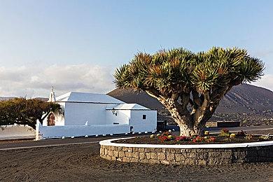 《潜行者2》全新截图 杜伽雷达站黑暗且恐怖